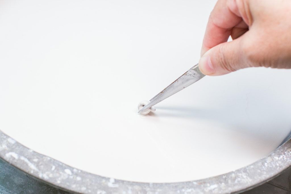 Parts completely covered with glaze
